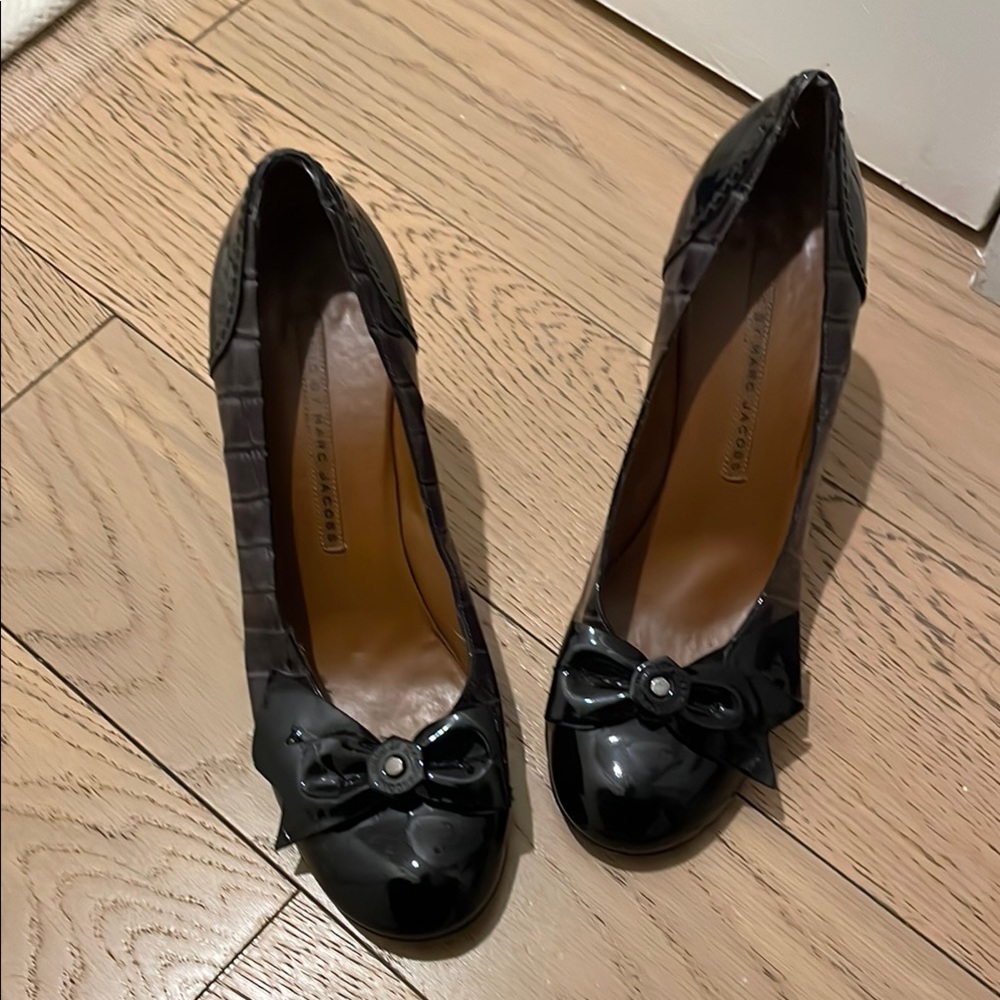 Marc By Marc Jacobs Black Heels with Bow Detail
